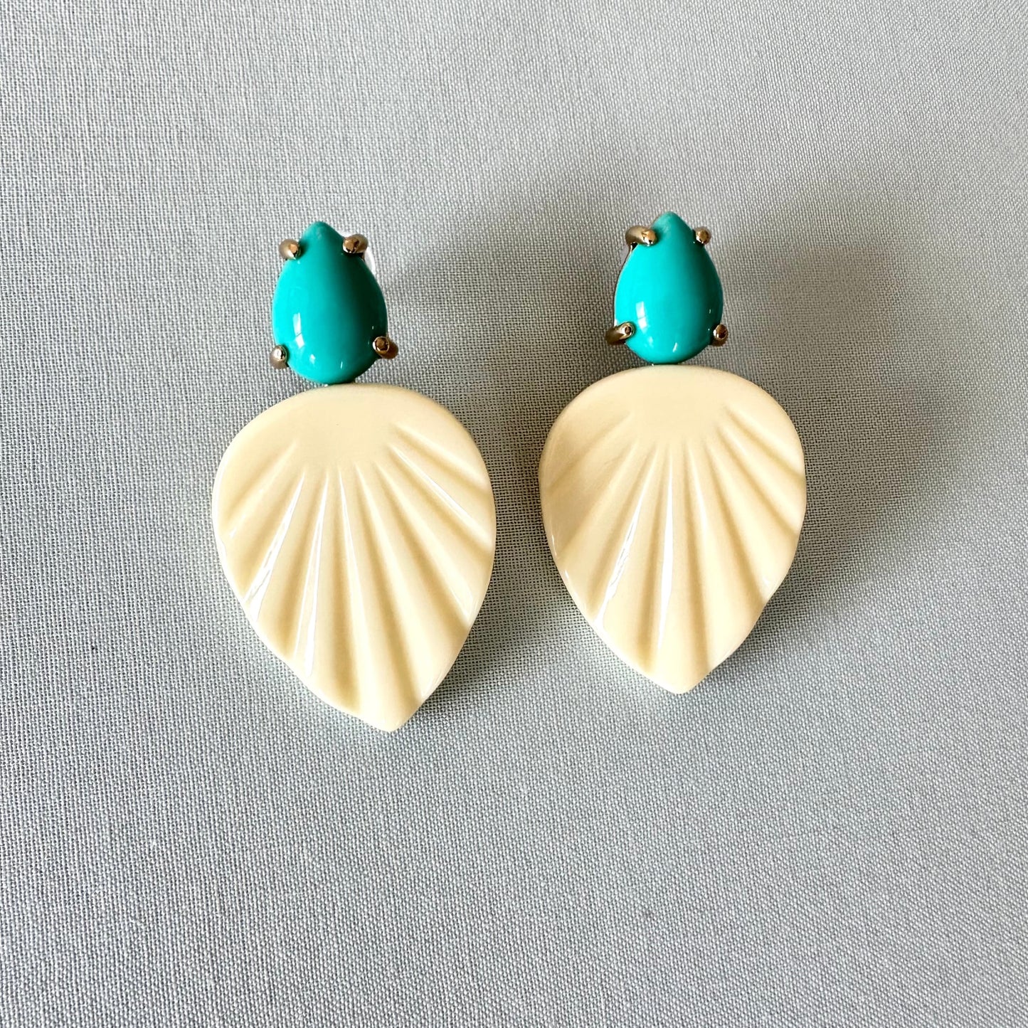 Paipai Ivory Cocktail Earrings