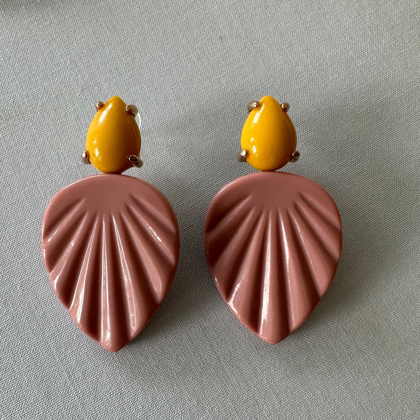 Paipai Pink Cocktail Earrings