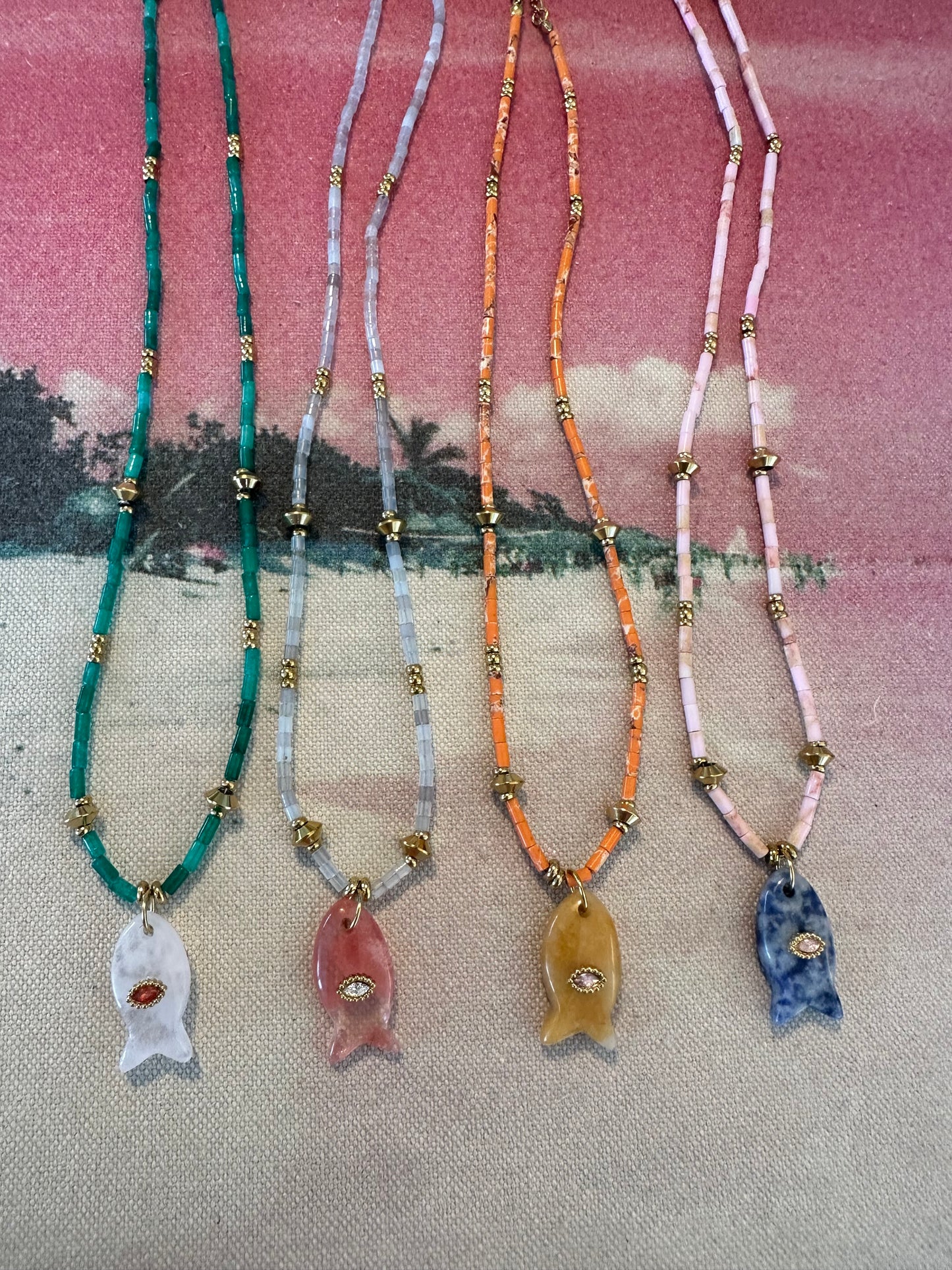 Fishy necklace Yellow