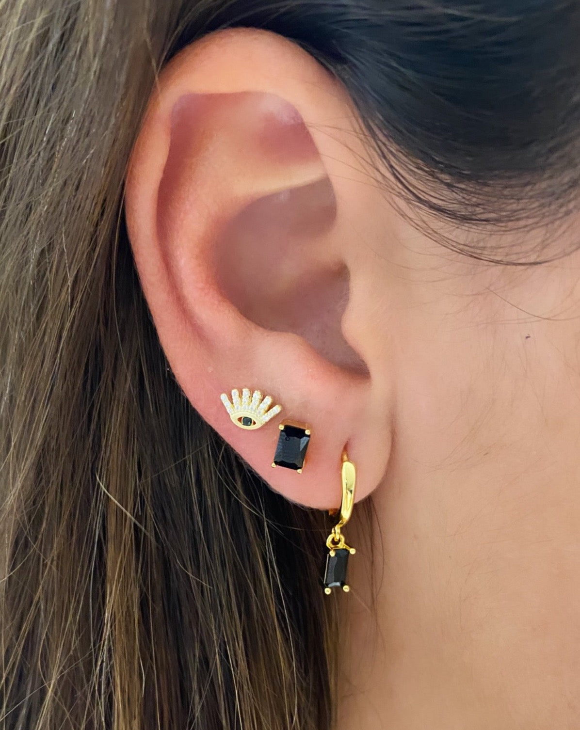 Mashta Stud Black