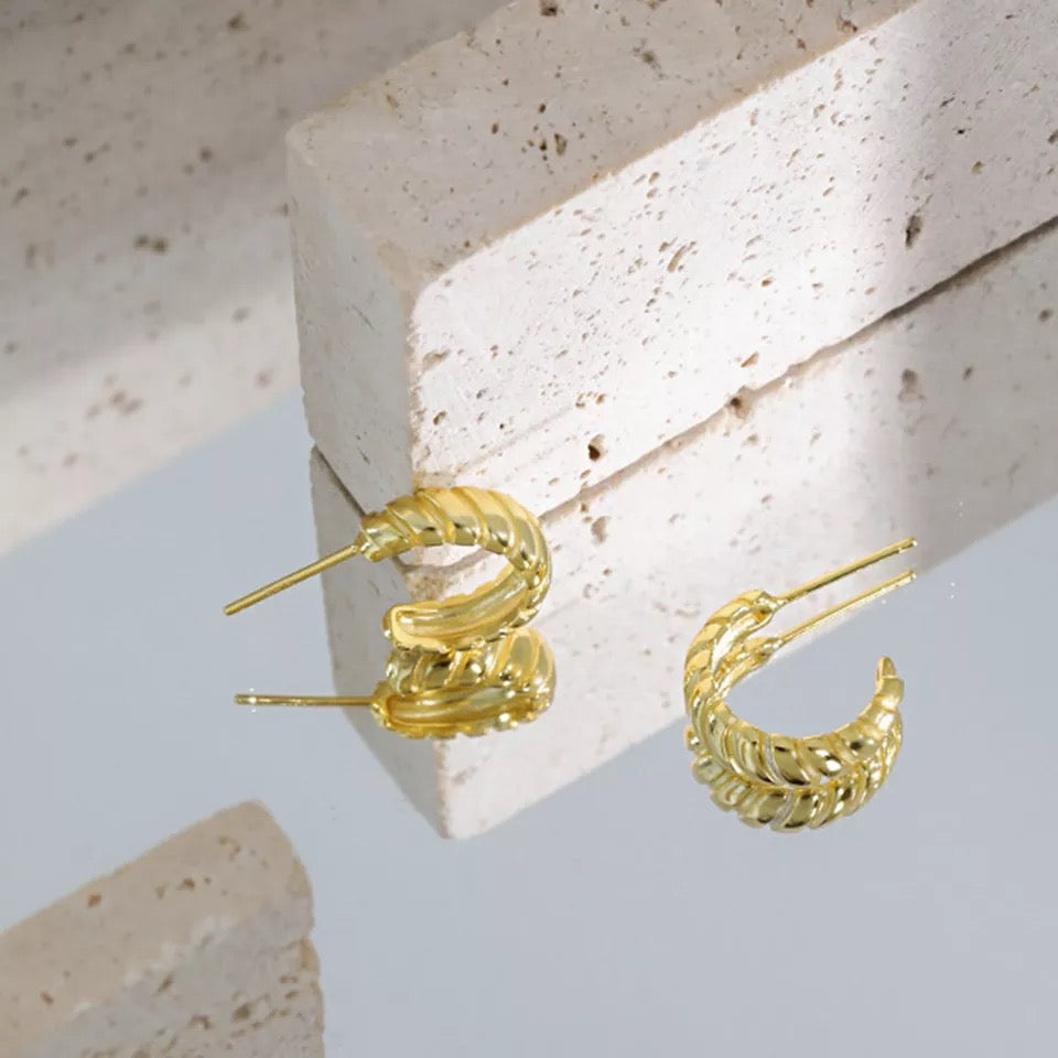 Twist Hoop
