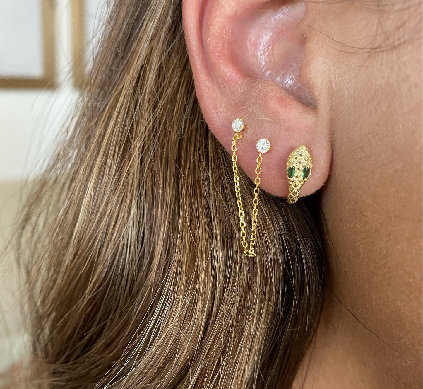 Double chain stud clear