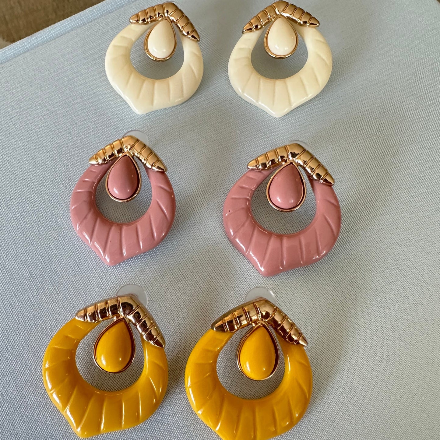 Vintage Curry Cocktail Earrings