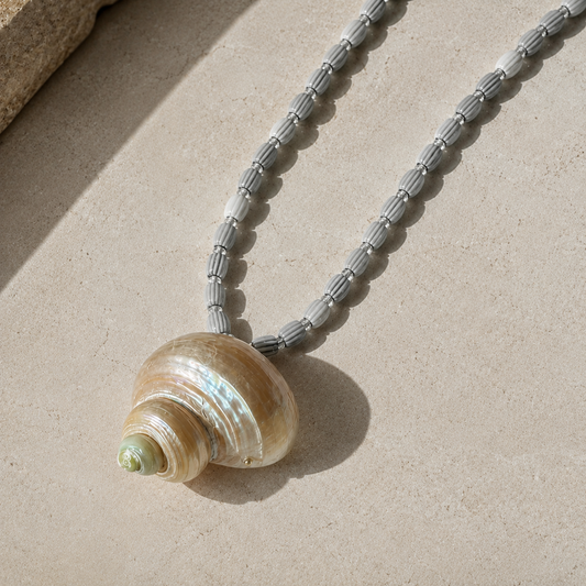 Conch Necklace Grey