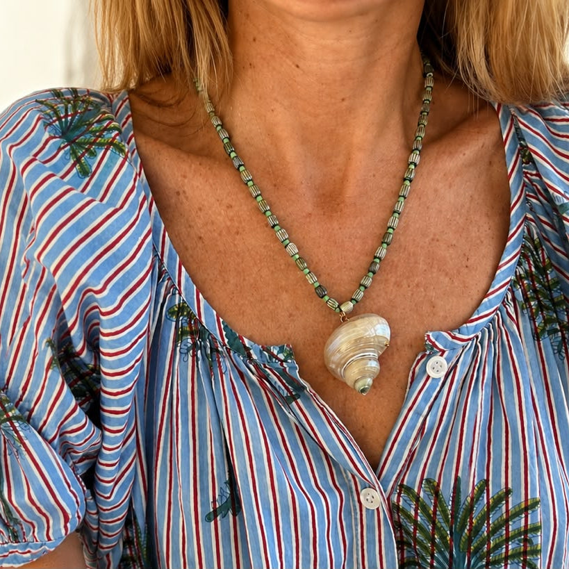 Conch Necklace Green