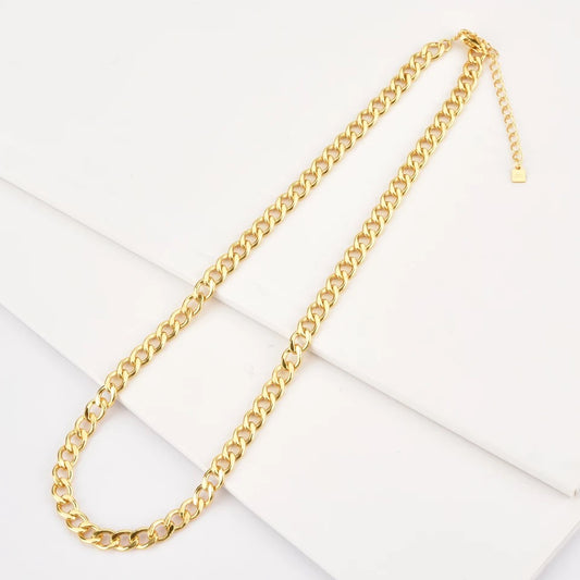 Kazumi Necklace Gold